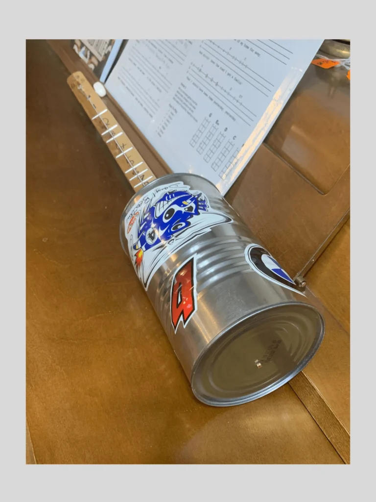 Side view of the whole body of the 4-Canjo handcrafted by Bob.