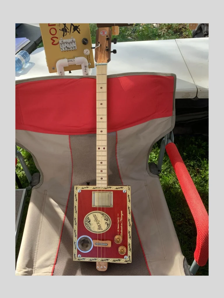 Front, vertical view of Brickhouse #70 by Bob's 3-Stringers